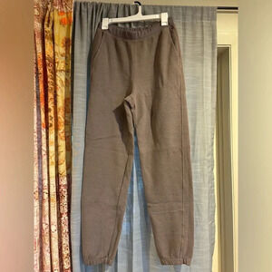 NWT Stateside horizontal ribbed sweatpants size large walnut color